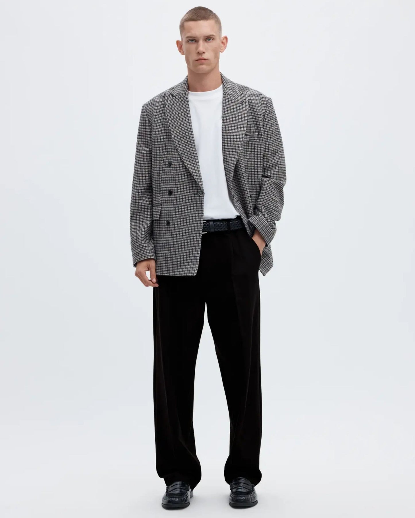 Pantaloni loose fit in tessuto stretch