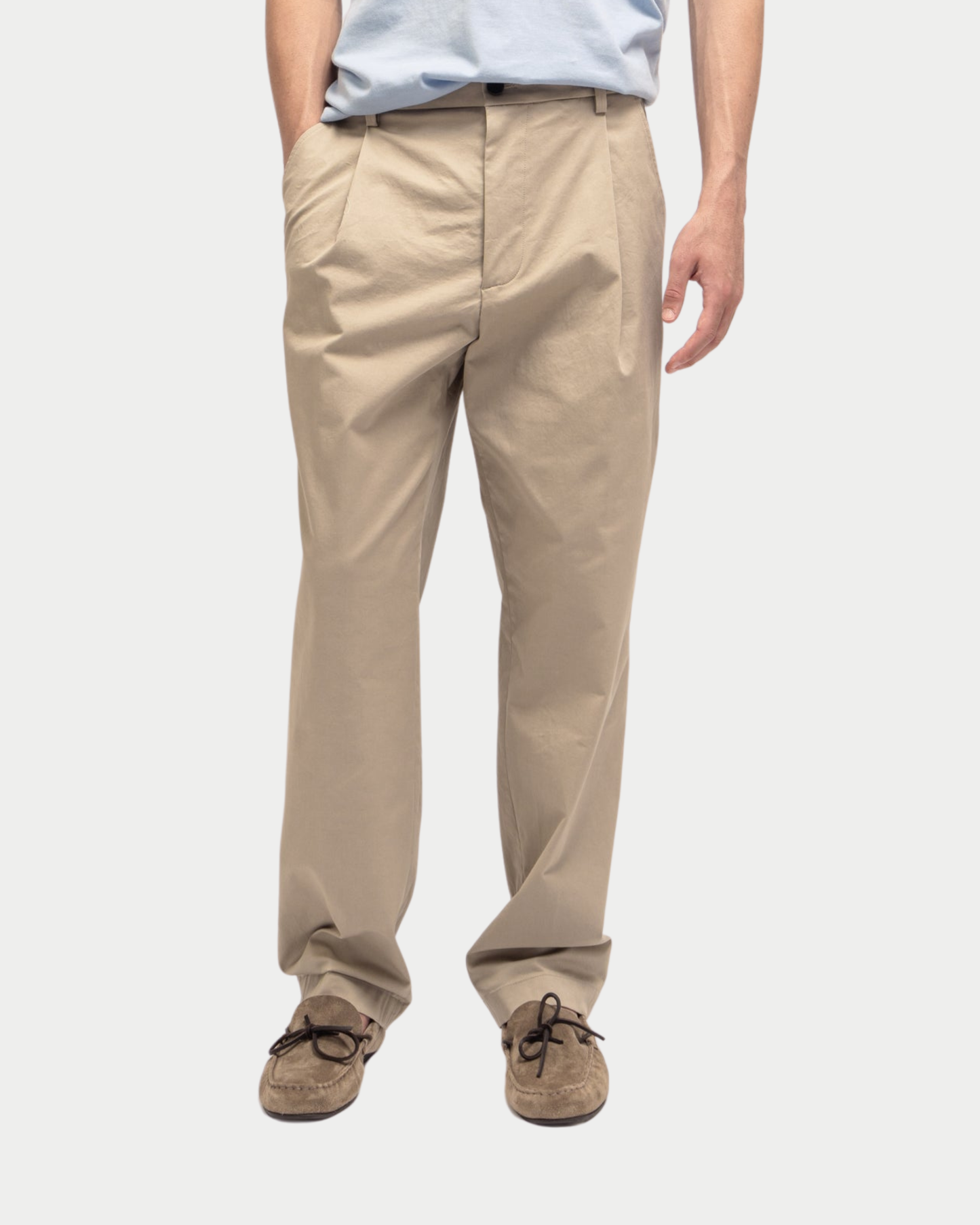 Pantaloni gin gamba ampia con pence