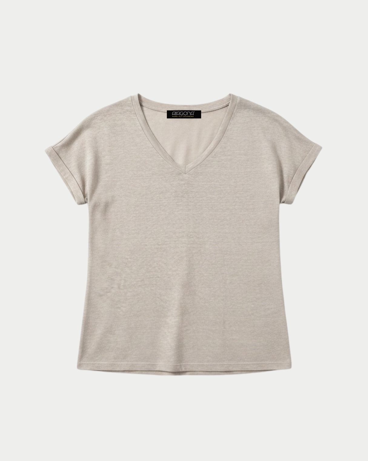 Regular fit T-shirt with V-neck and short sleeves