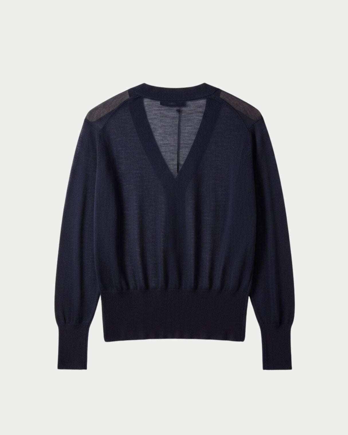 Strickjacke mit 4 Knöpfen und V-Ausschnitt