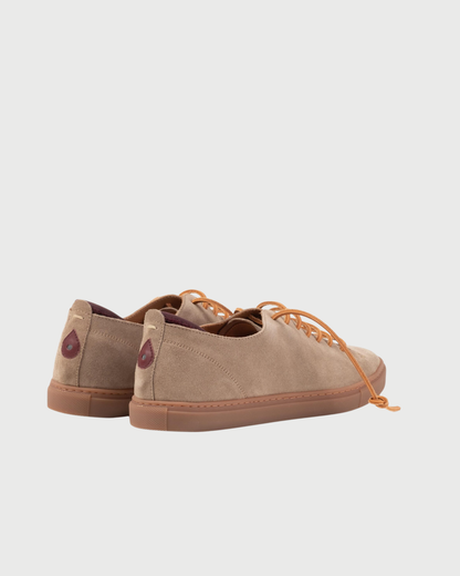 Low sneakers