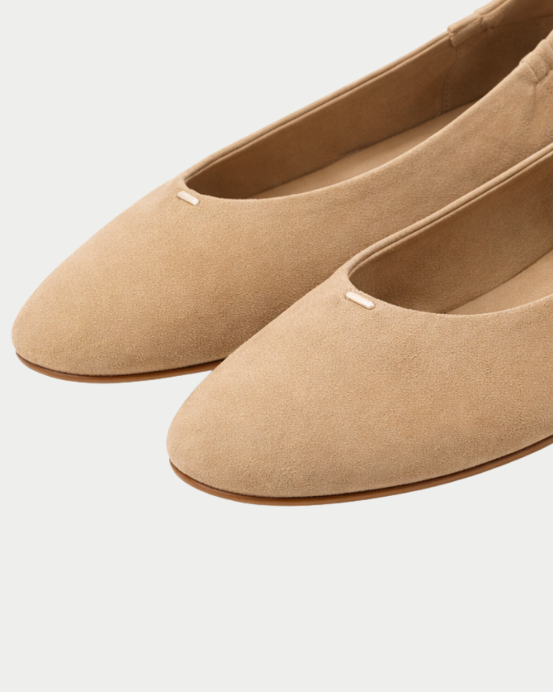 Ballerina aus Wildleder