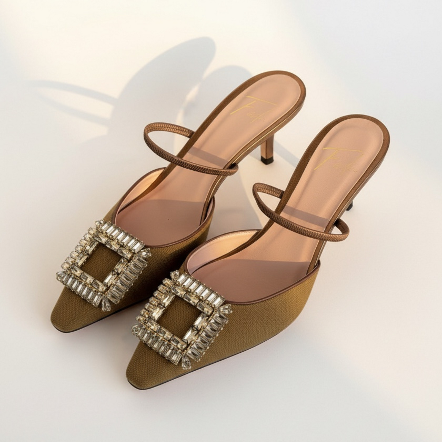Slingback con fibbia gioiello