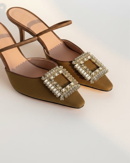 Slingback con fibbia gioiello