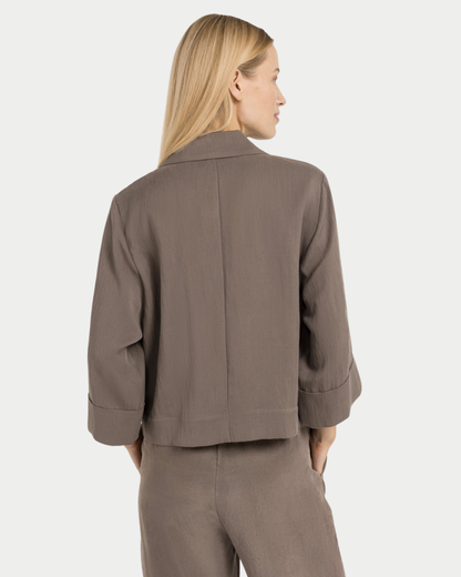 Blazer mit Kimonoärmeln und Knöpfen