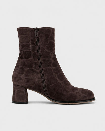 Stivaletto con tacco medio in pelle cocco