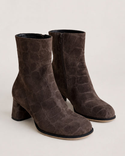 Stivaletto con tacco medio in pelle cocco