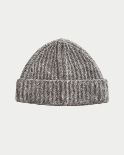 Rippenstrickmütze mit Umschlag