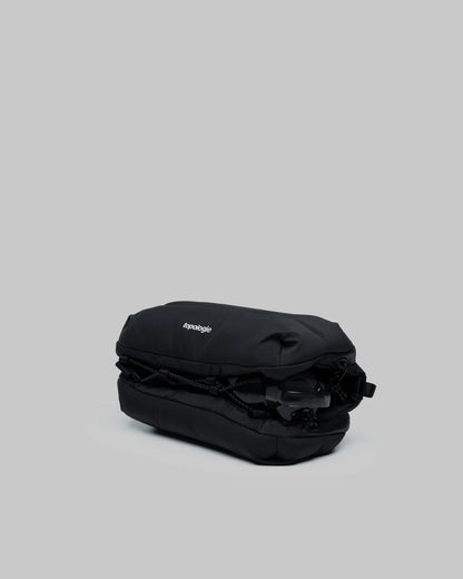 Borsa Bottle Sacoche M Black Silky Peach con tracolla 6mm Flash Black