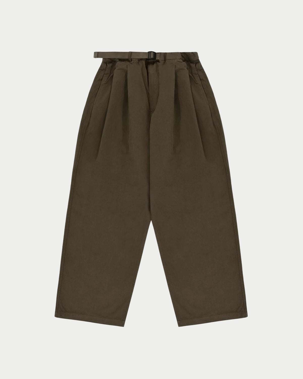 Two tuck pantaloni larghi