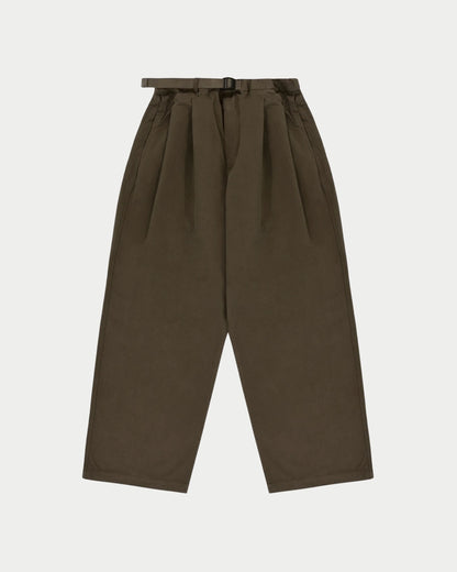 Two tuck pantaloni larghi