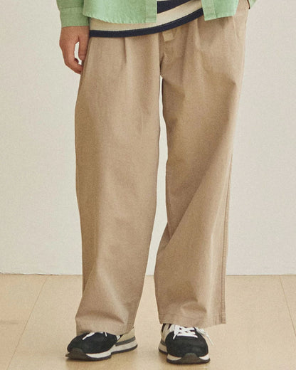 Two-pleat wide trousers