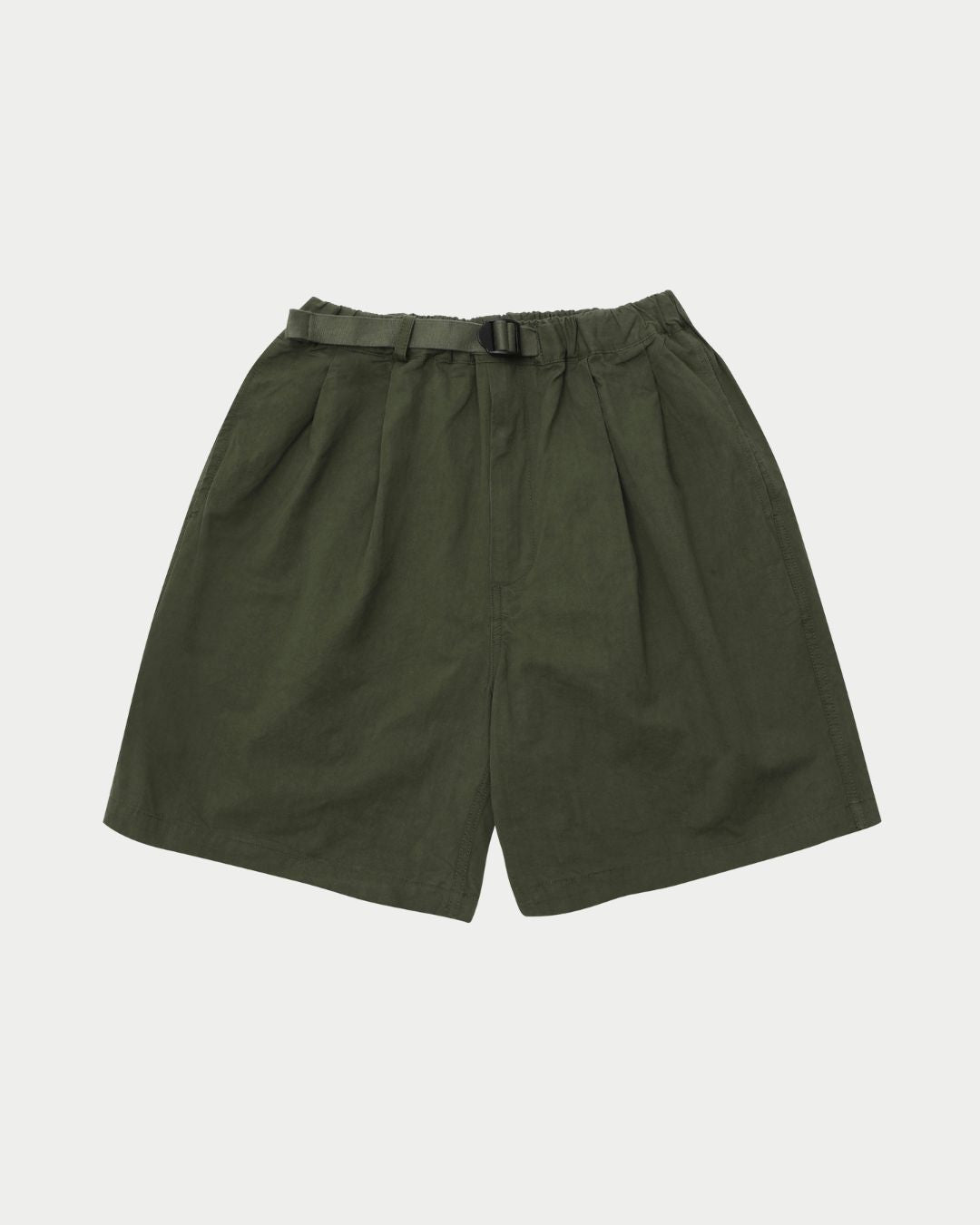 Shorts mit zwei Bundfalten, weit geschnitten