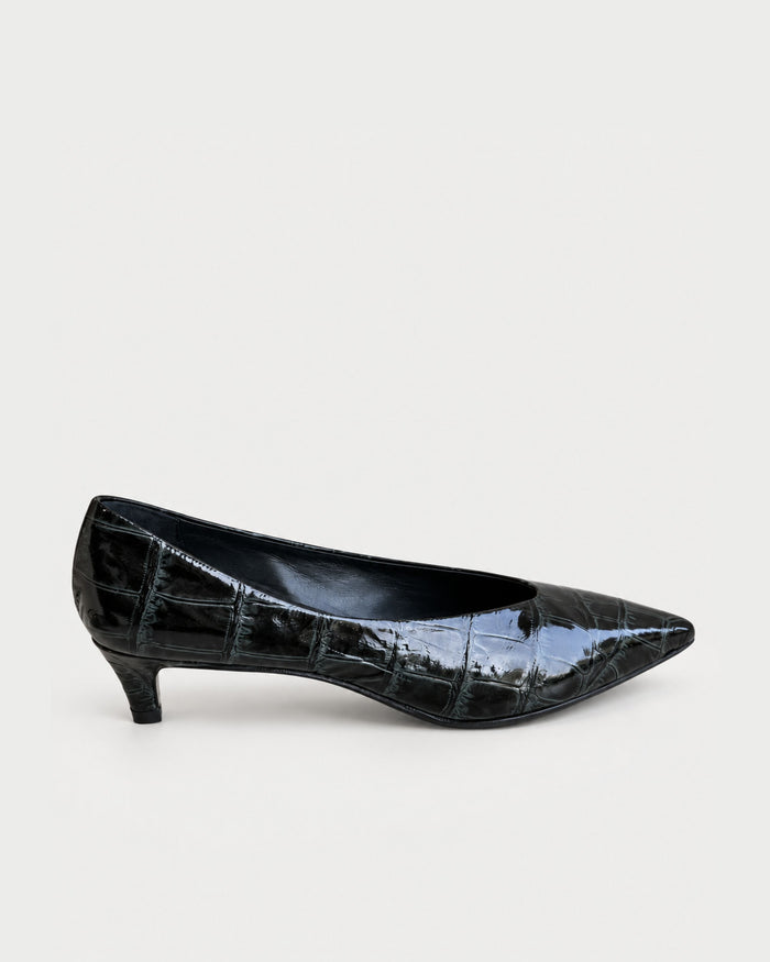 Geschlossener Pumps mit mittelhohem Absatz