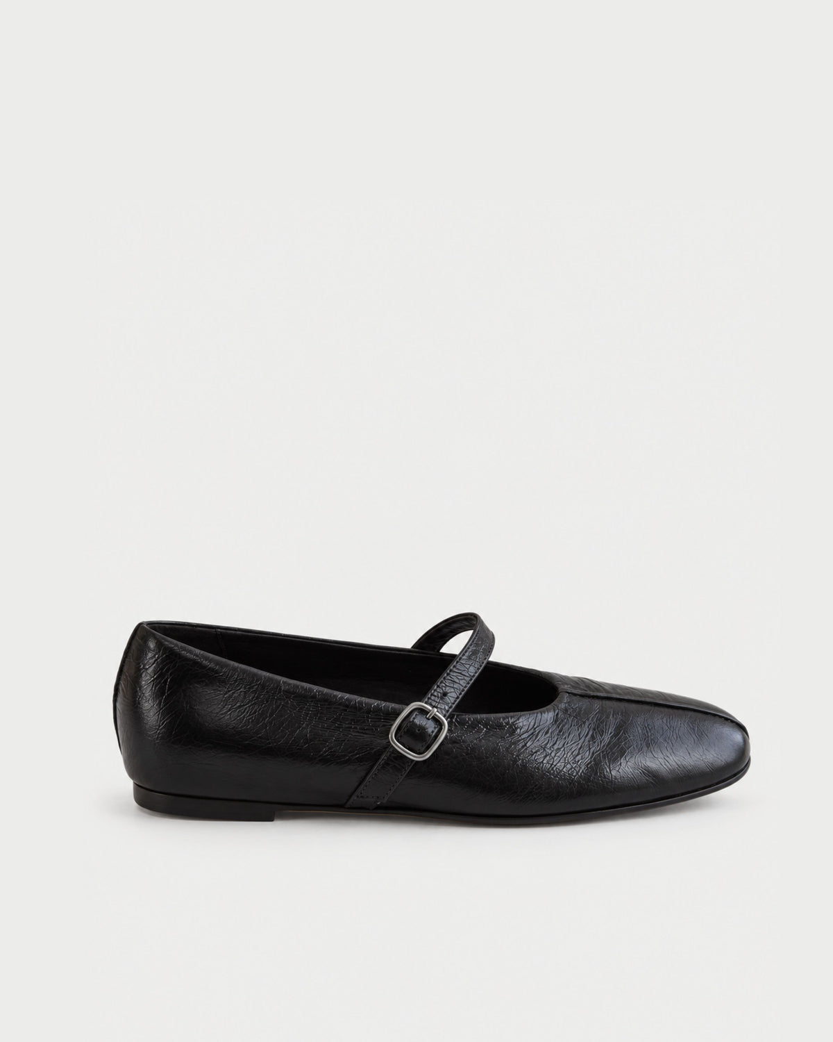 Ballerinas mit Schnalle und Innenkeilabsatz