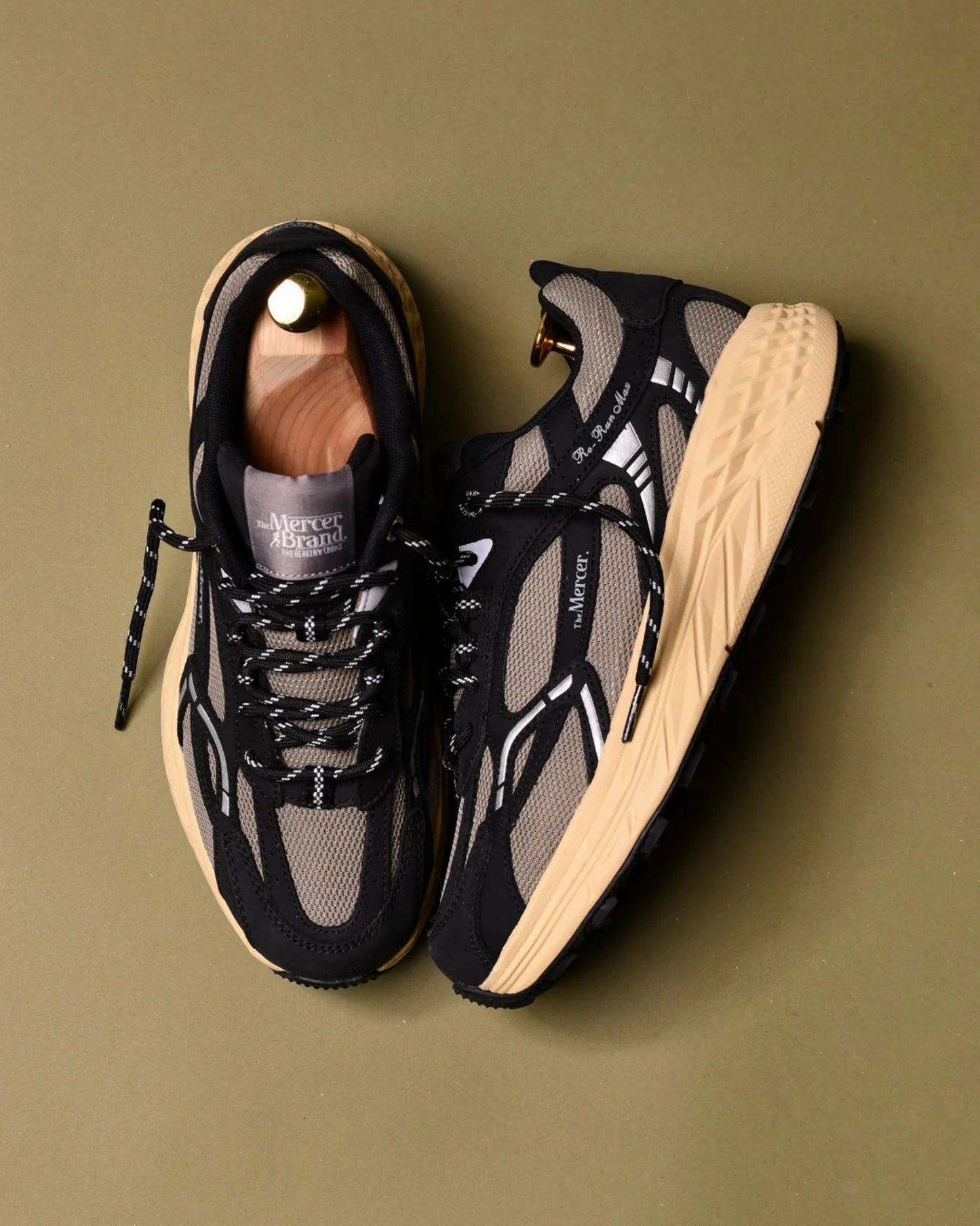 Sneakers Re-run Max