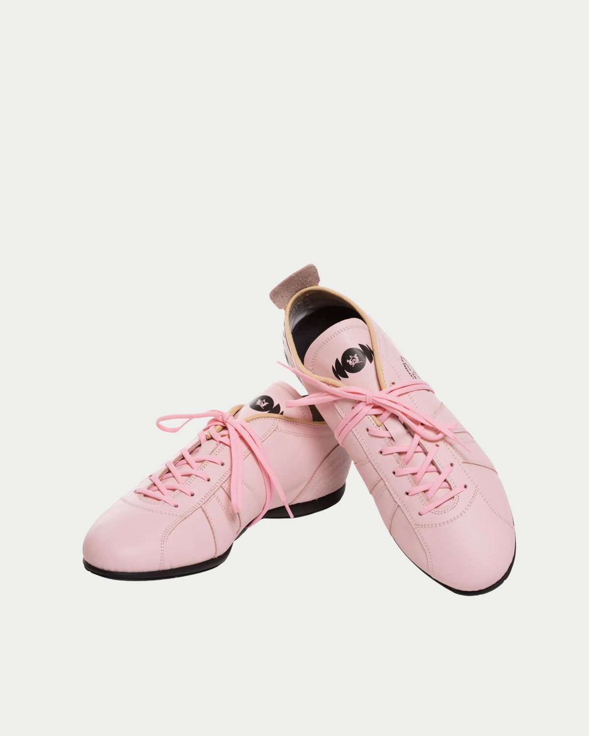Leather sneakers 540