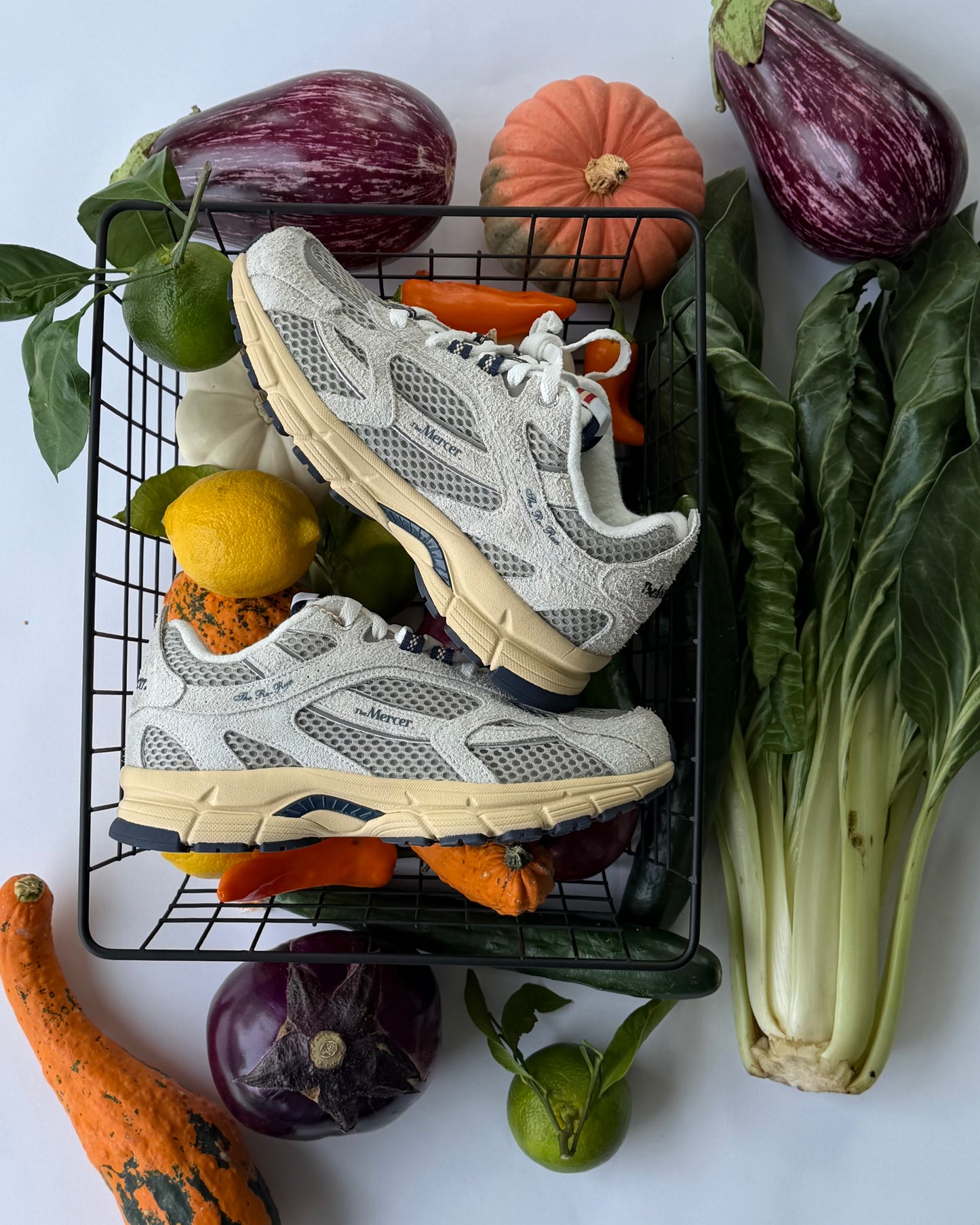 Sneakers Re-run Americana