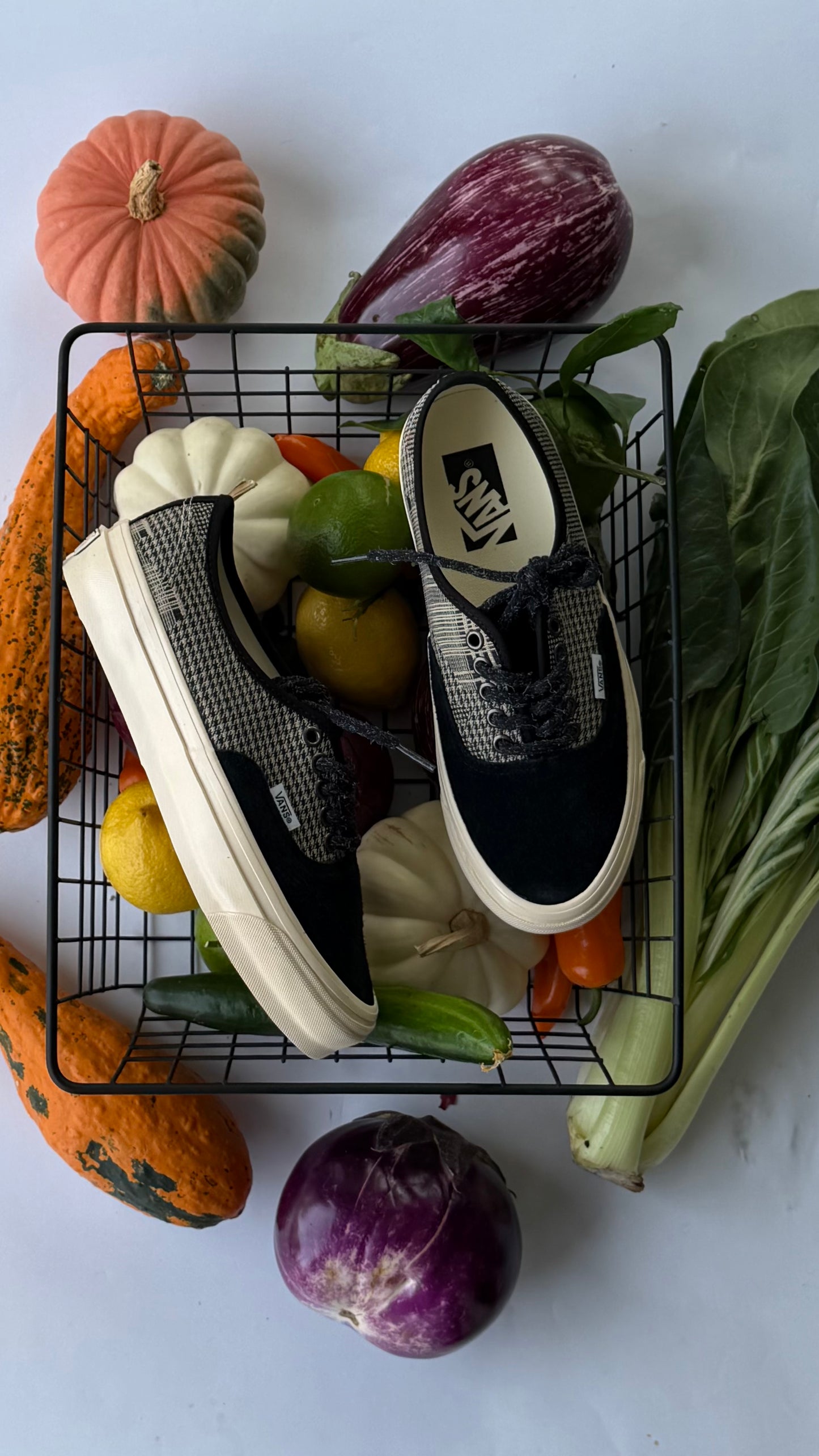 Authentic 44 Sneakers