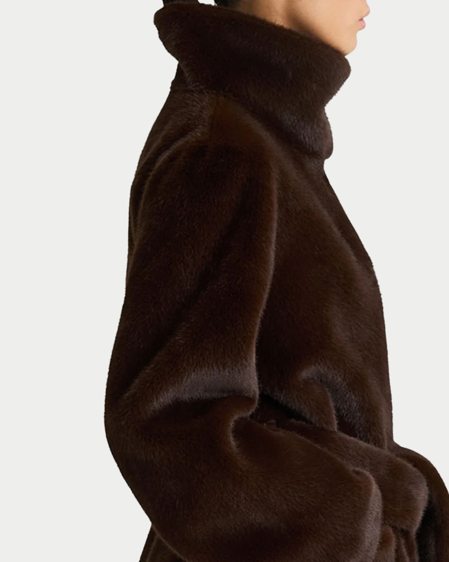 Giacca sartoriale in eco-fur