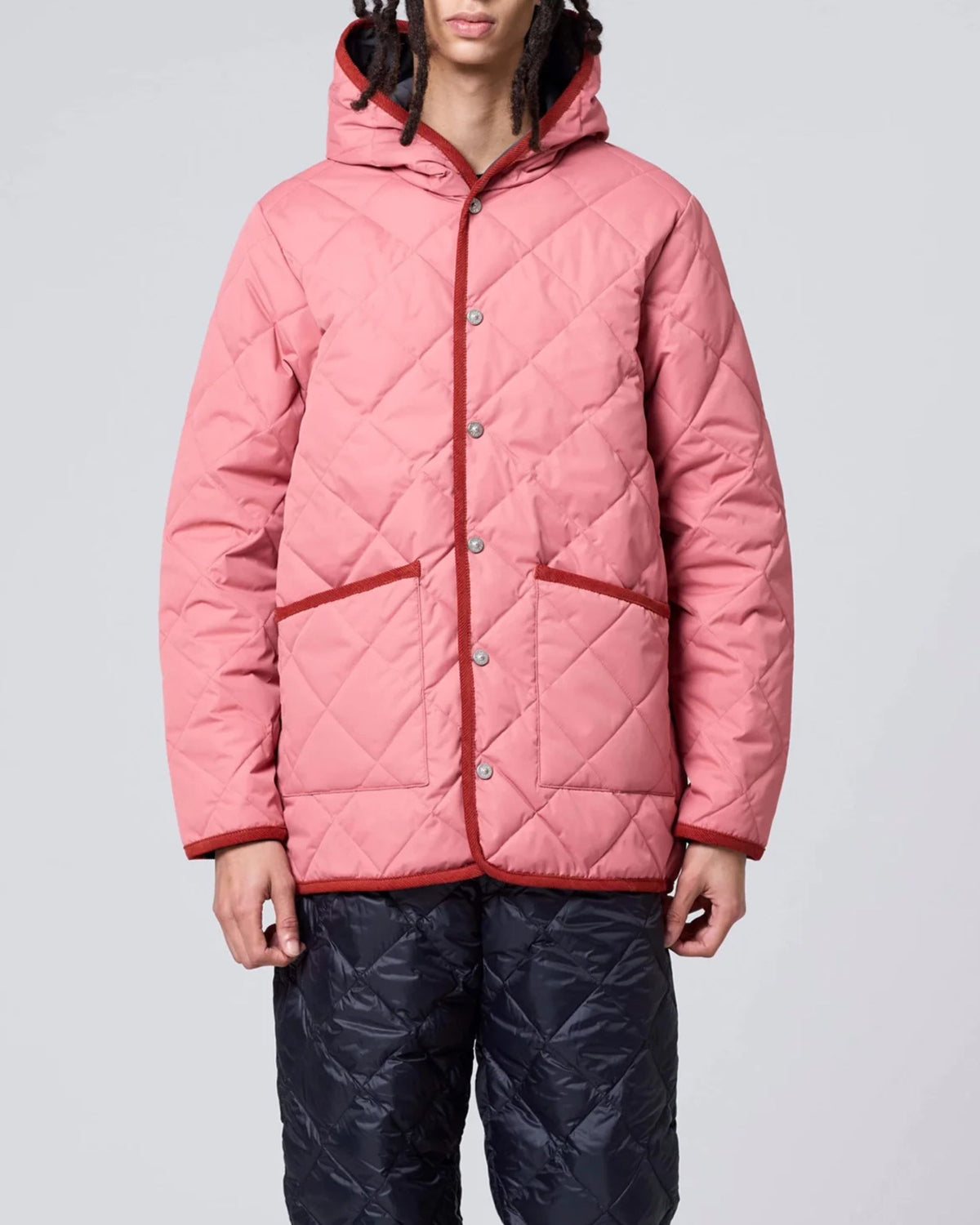 Padded jacket with hood and piping trims