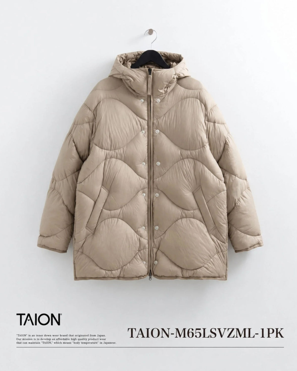 Gepolsterte Jacke mit Kapuze und Oversize-Passform
