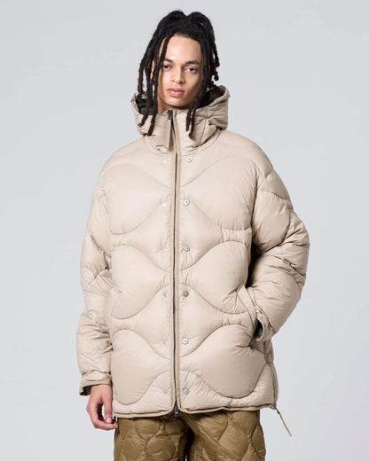 Gepolsterte Jacke mit Kapuze und Oversize-Passform