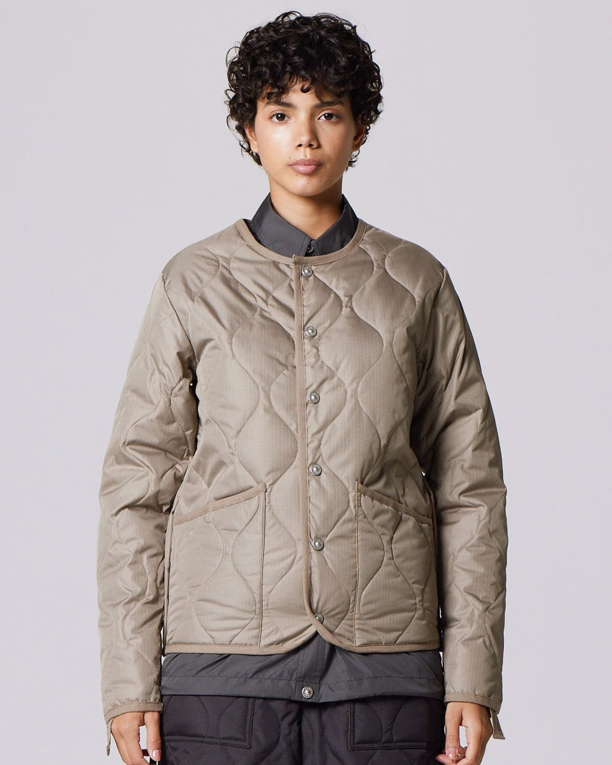 Giacca imbottita unisex con girocollo
