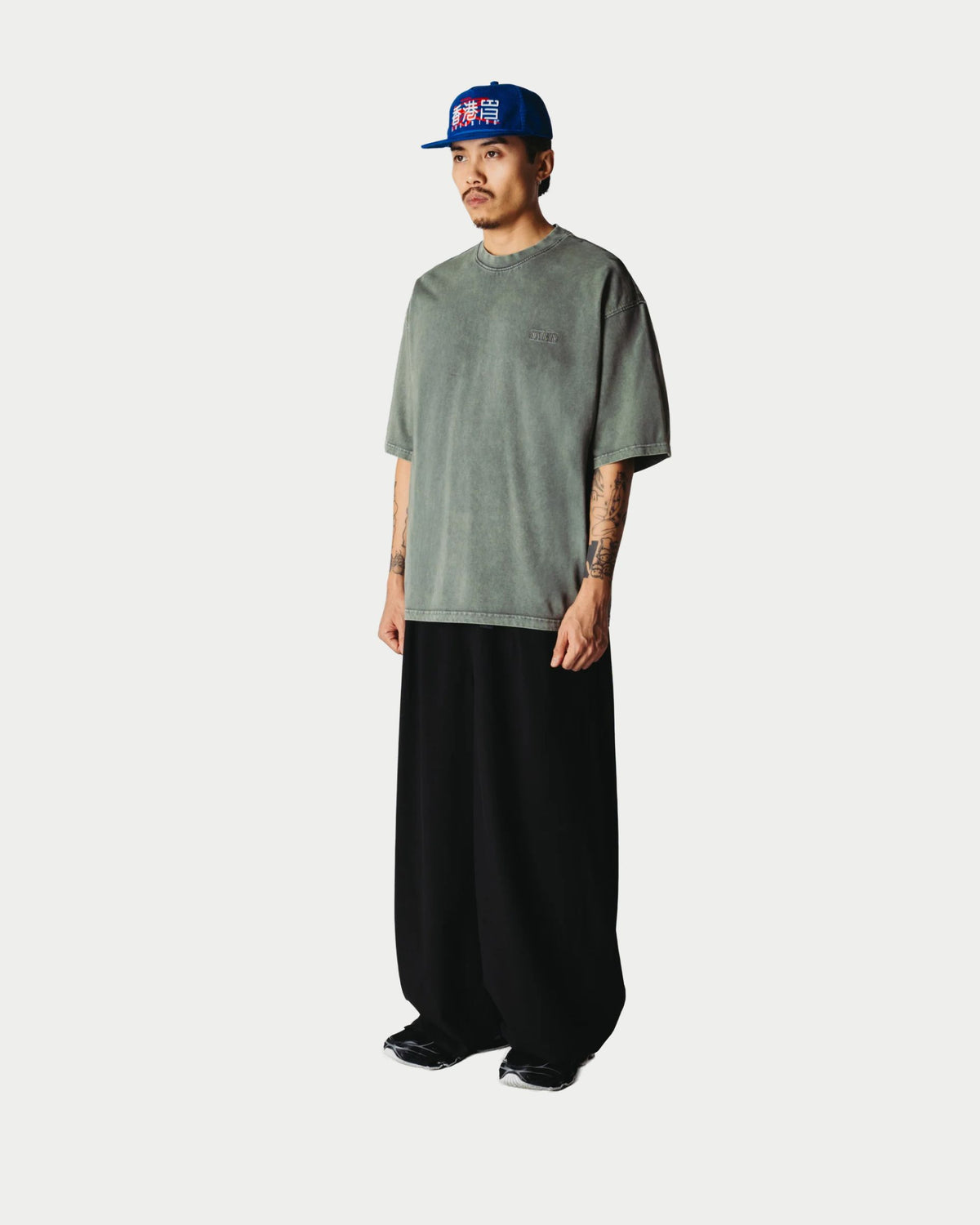 Washed-finish T-shirt with tonal hues