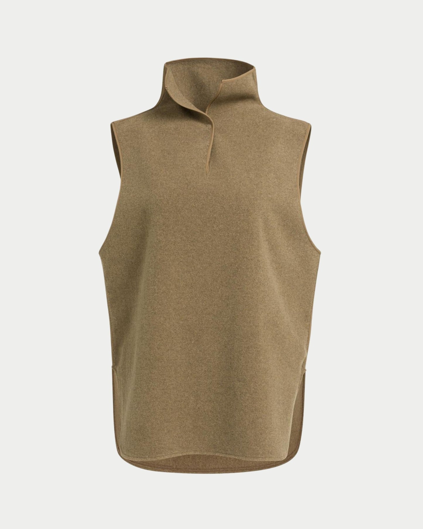 Maglia smanicata in misto lana con collo alto