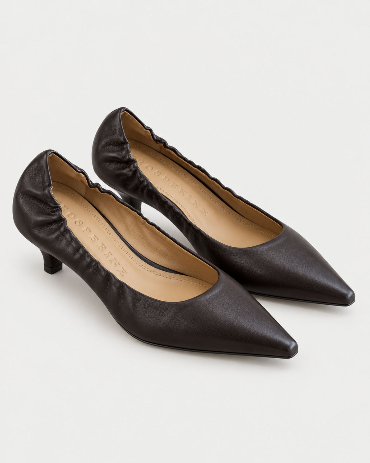 Décolleté con elastico in pelle