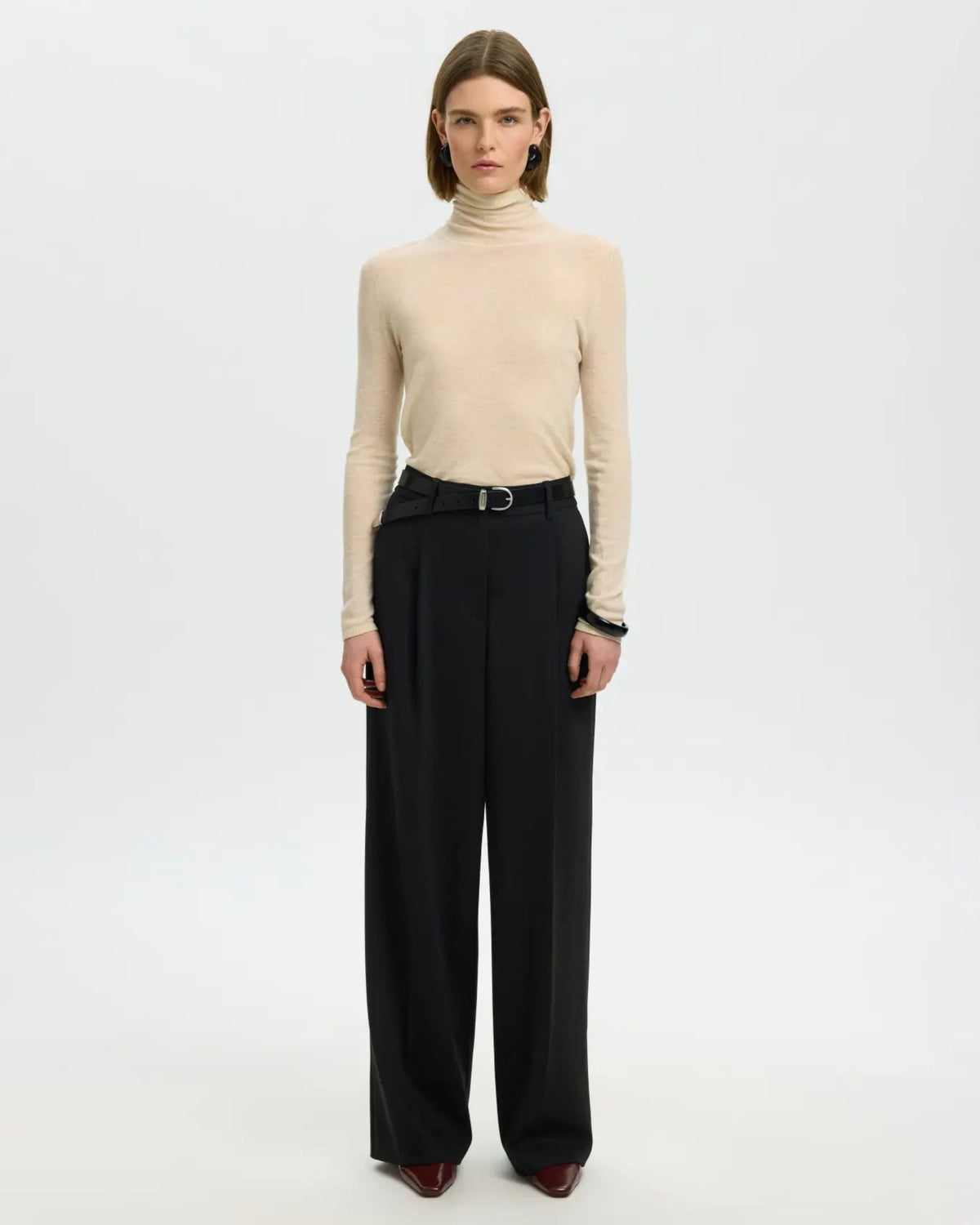 High-waisted wide-leg tailored trousers in wool blend